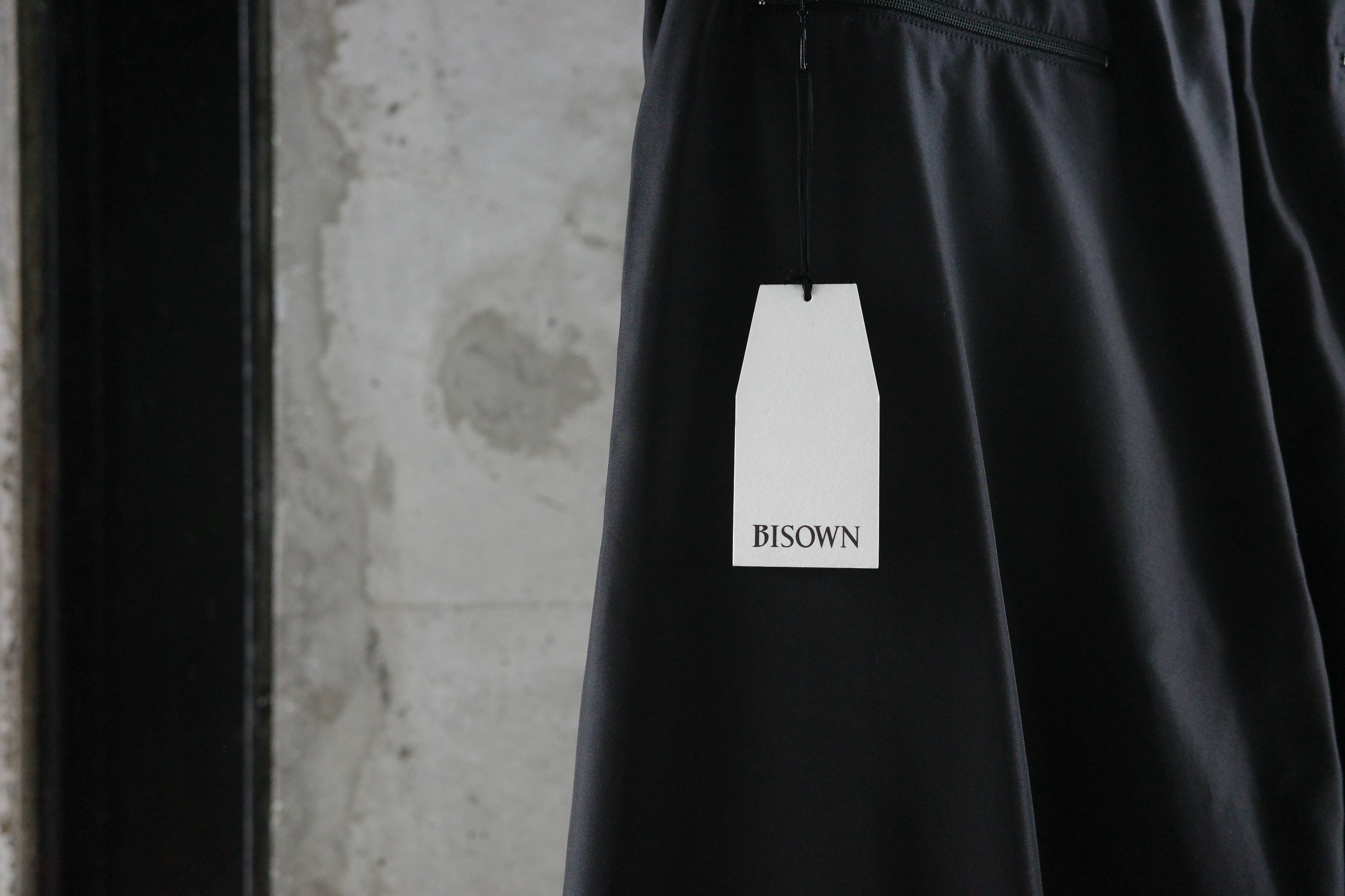 BISOWN/SILK NYLON TRAINING PANTS - PEAU DE L'OURS